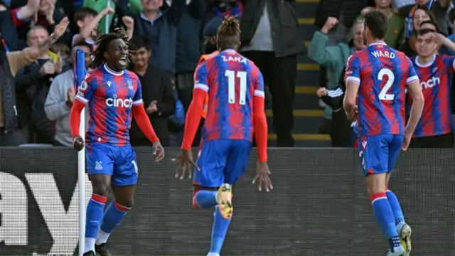 FT: Crystal Palace 2-1 Leeds