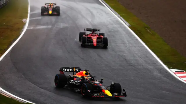 verstappen leads