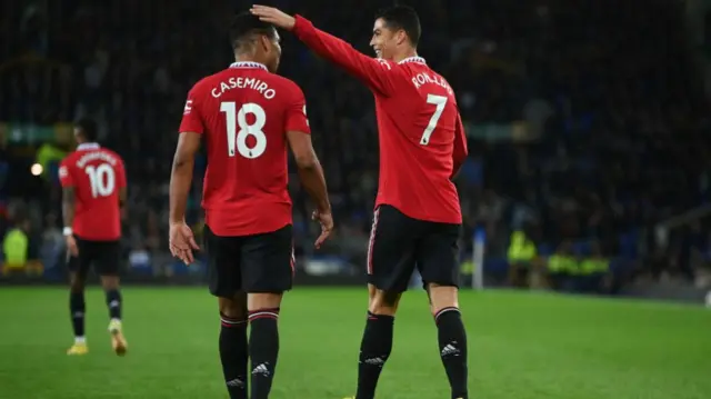 Ronaldo and Casemiro celebrating