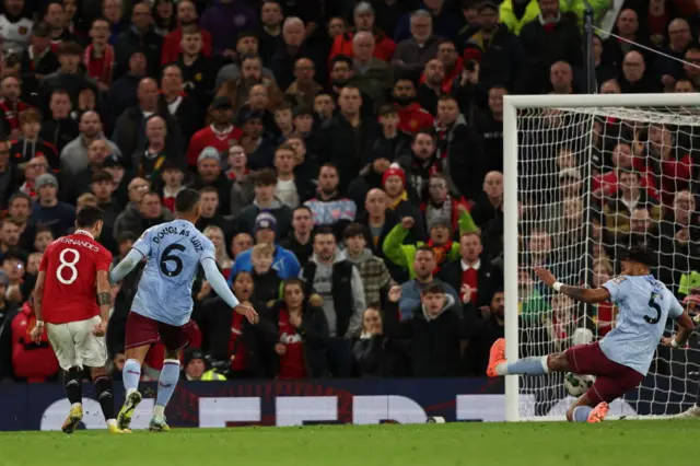 Manchester United score goal