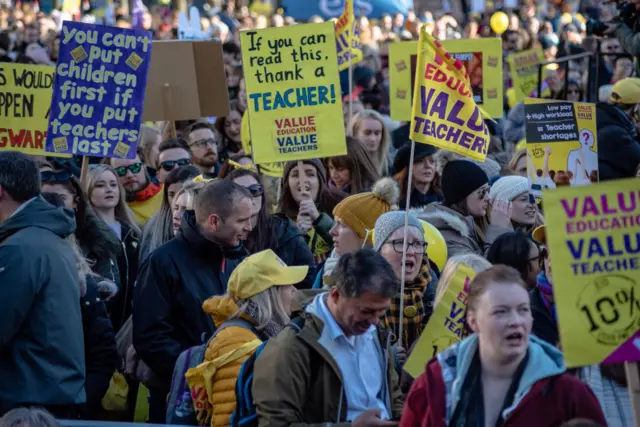 teachers protest