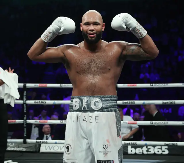 Frazer Clarke celebrates win over Kamil Sokolowski