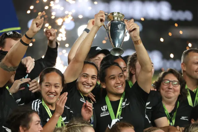 New Zealand lift the trophy