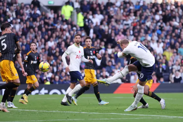 Harry Kane scores