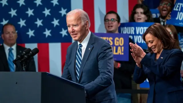 US President Joe Biden, with Vice President Kamala Harris, delivers remarks during a DNC post election event at the Howard Theater in Washington, DC, USA, 10 November 2022. Following the midterm elections President Biden said he will invite congressional leaders from both parties to the White House and that he is prepared to work with his Republican colleagues. US President Joe Biden and Vice President Kamala Harris deliver remarks at a DNC post election event, Washington, Usa - 10 Nov 2022