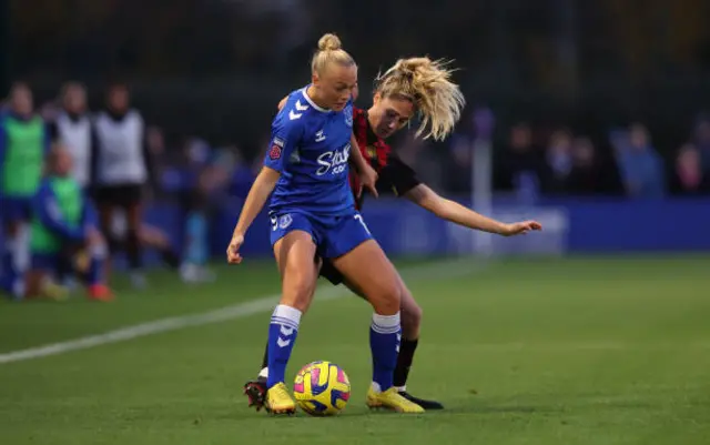 Hanna Bennison of Everton and Laia Aleixandri of Manchester City compete for the ball