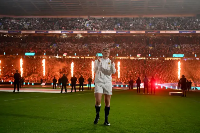 Owen Farrell claps Twickenham