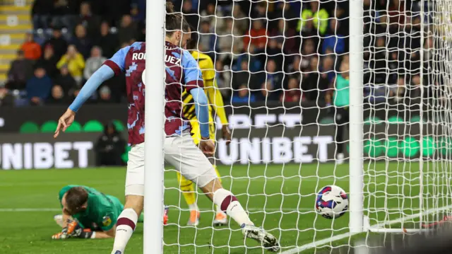 Jay Rodriguez scores for Burnley