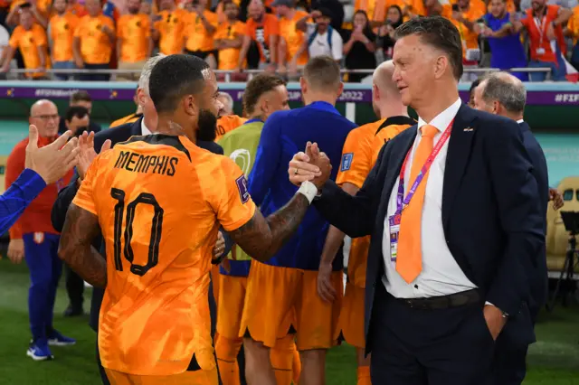 Van Gaal (right) with Depay (left)