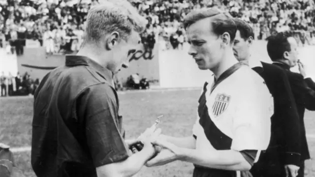 The captains of England and USA, Billy Wright and Ed McIlvenny