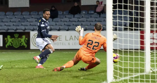 Dundee's Derick Osei scores