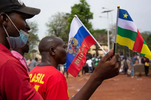 Russian and Central African Republic flags