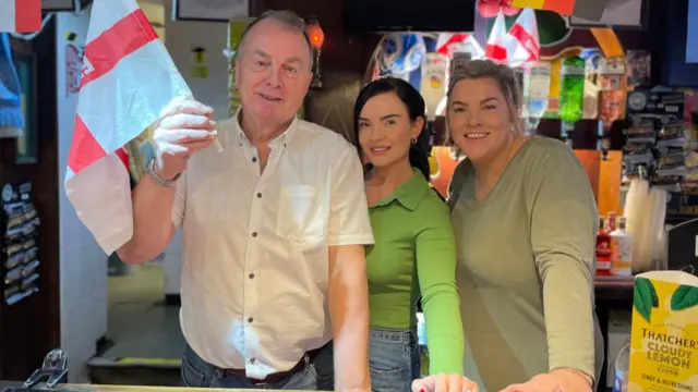 Red Post pub (From Left) Simon Sandall, Alana Denner and Menna Earl