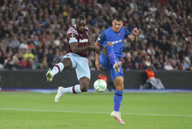 Michail Antonio and Risto Radunovic