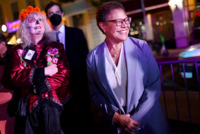 Karen Bass is looking to move from Congress to Los Angeles City Hall