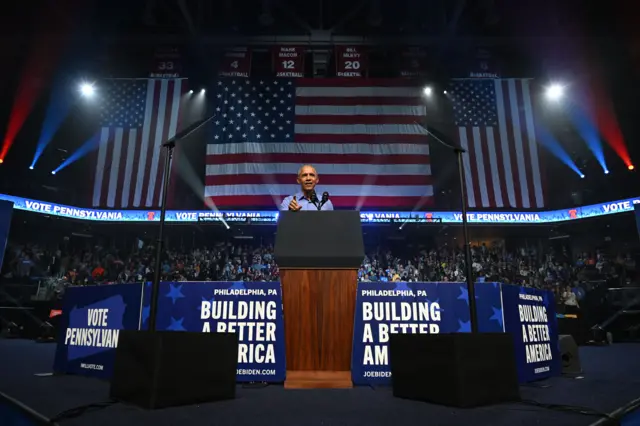 Obama campaigns in Pennsylvania