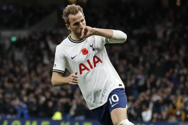 Tottenham's Harry Kane celebrating goal