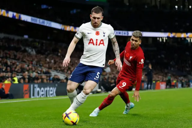 Pierre-Emile Hojbjerg and Roberto Firmino