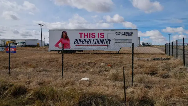 A billboard saying Boerbert country