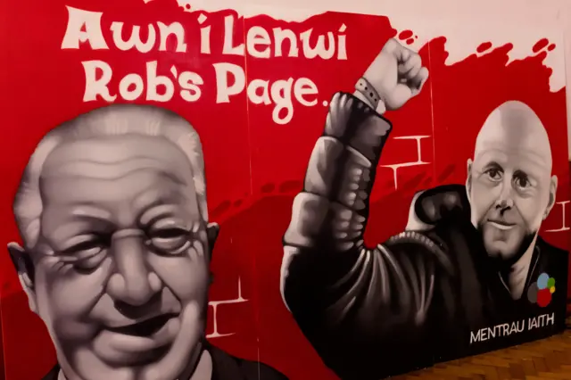 Jimmy Murphy and Rob Page mural