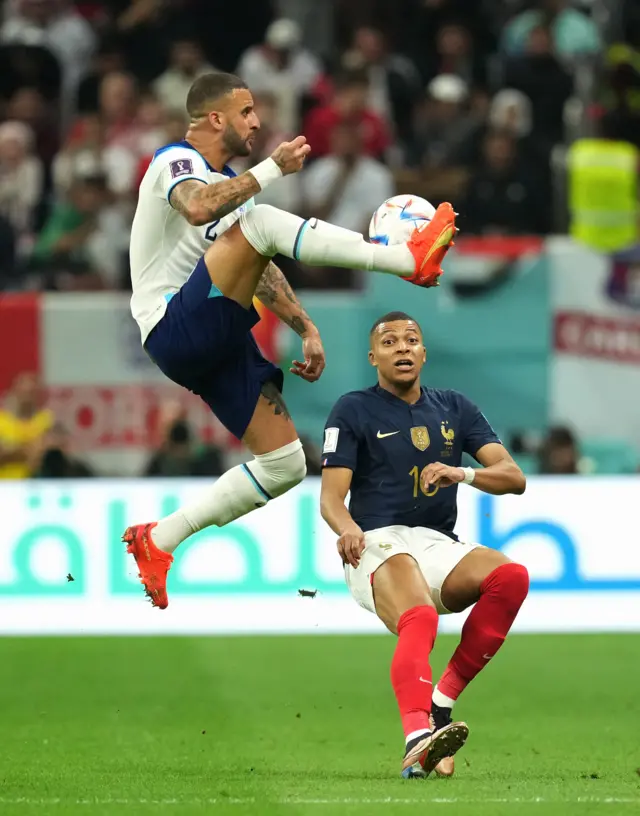 Kyle walker and kylian mbappe