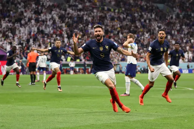 olivier giroud celebrates