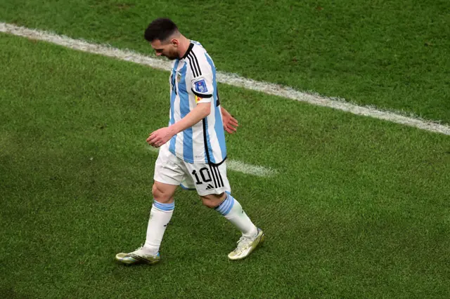 Lionel Messi walks off at half time