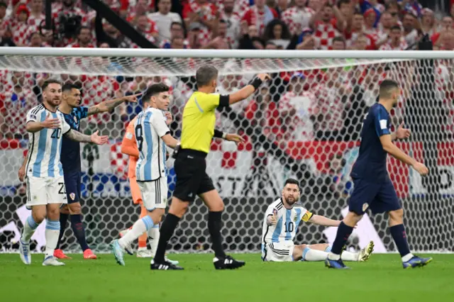 Lionel Messi argues he should have had a free-kick