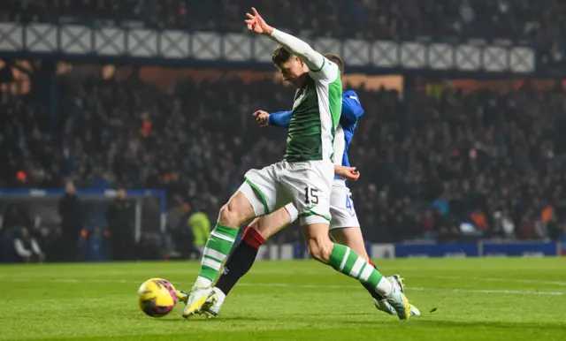 Kevin Nisbet scores for Hibs