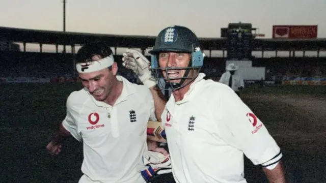 Graham Thorpe and Nasser Hussain celebrate Test victory in Karachi in 2001