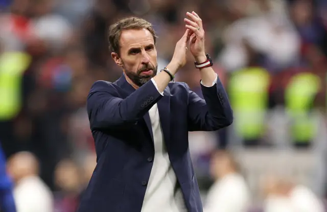 Gareth Southgate claps the England fans