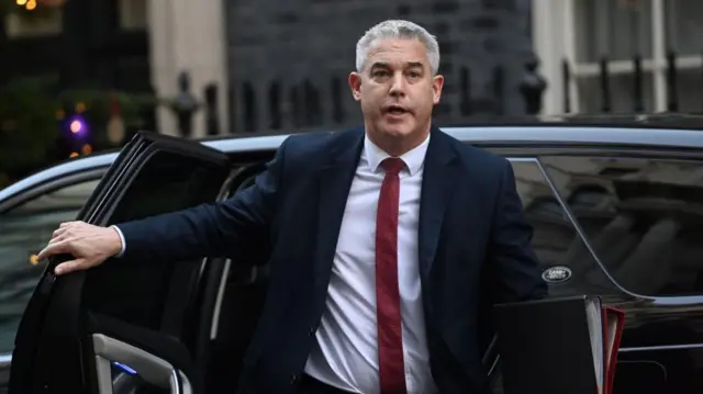 Health Secretary Steve Barclay getting out of a car