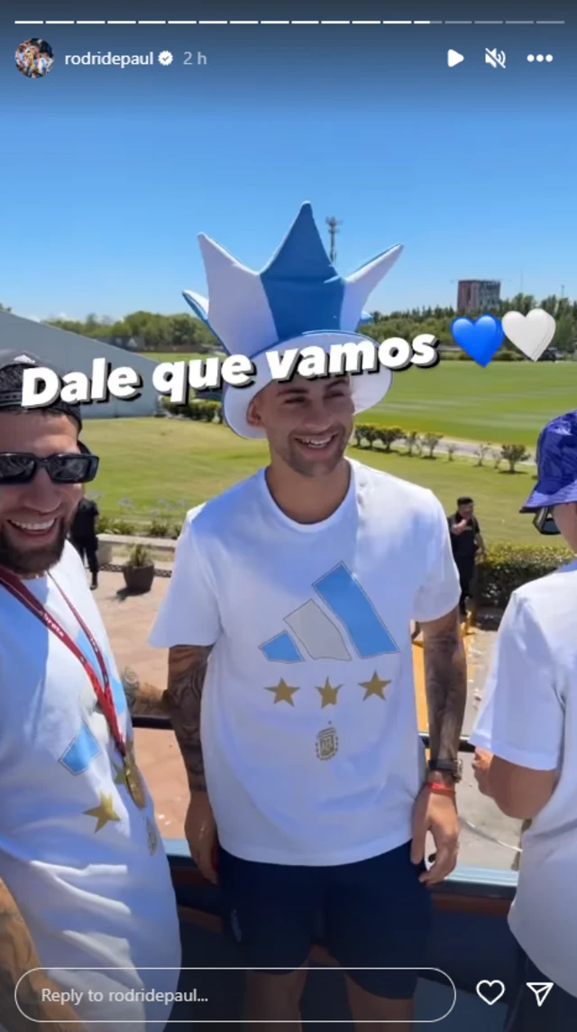 Rodrigo De Paul's Instagram with Nicolás Otamendi and Christian Romero