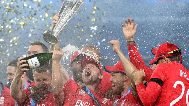 England celebrate T20 Cricket World Cup win 2022