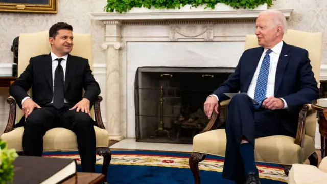 Zelensky and Biden in the Oval Office