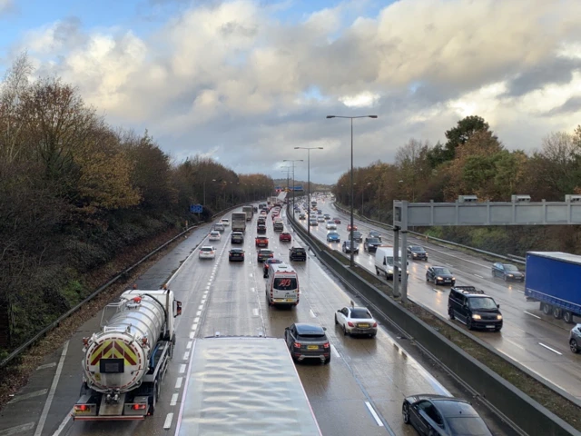 Traffic on the M25 in Surrey