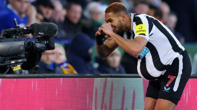 Joelinton celebrating