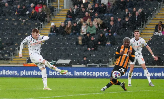 Sonny Carey scores for Blackpool