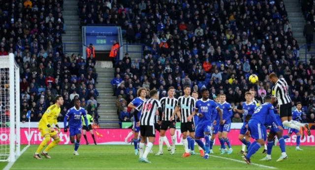 Joelinton heads in for Newcastle at Leicester