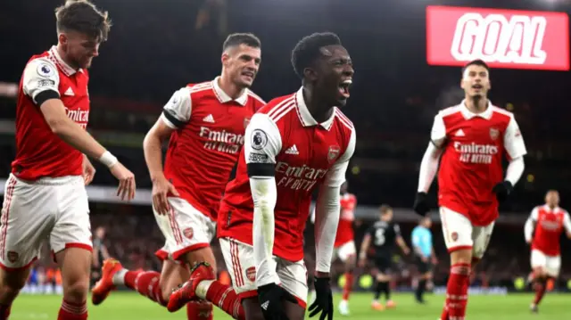 Eddie Nketiah and team-mates celebrate