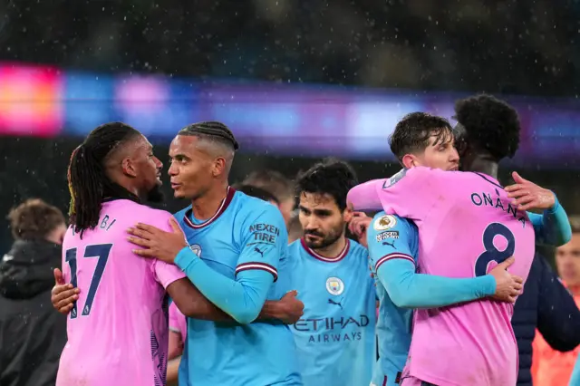 End of the game, players congratulate each other