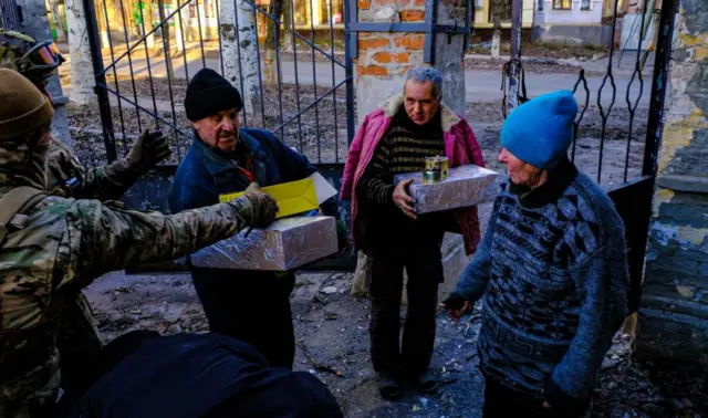 Aid delivery in Bakhmut, 5 December 2022