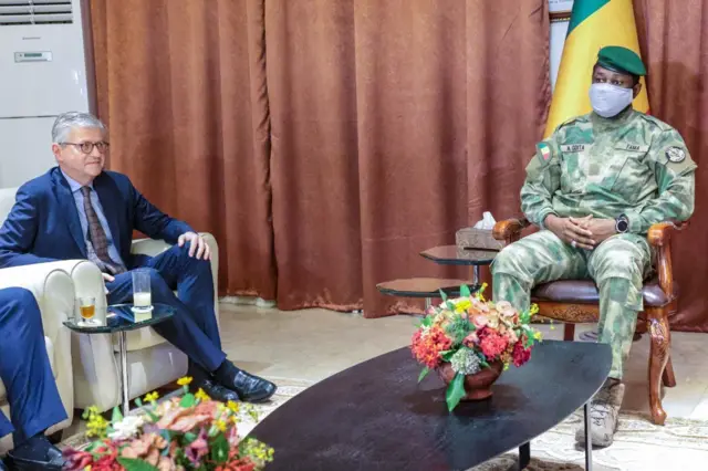 Col Assimi Goita with UN head of peacekeeping operations Jean-Pierre Lacroix