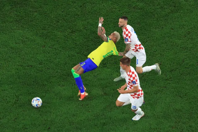 Marcelo Brozovic pulls Neymar Jr to the ground