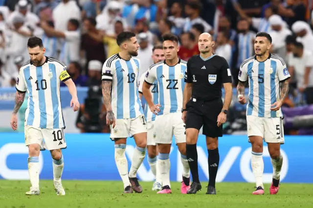 Nicolas Otamendi of Argentina reacts to Referee Antonio Mateu