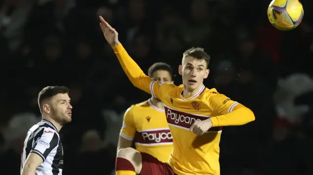 Motherwell's Liam Shaw (right) and St Mirren's Greg Kiltie