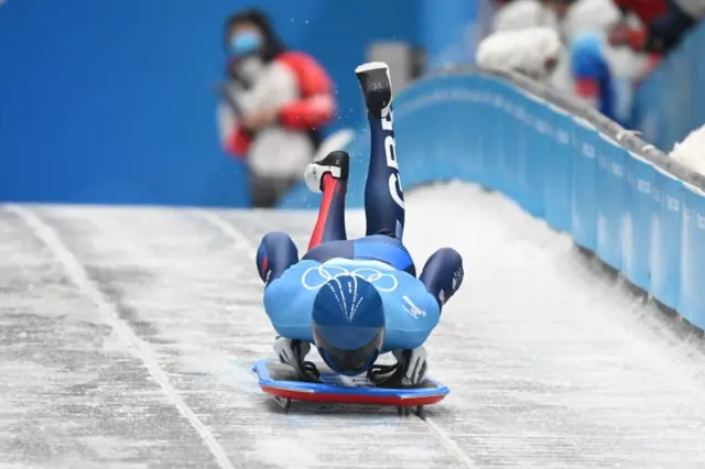 Men's skeleton