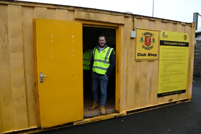 Annan's club shop