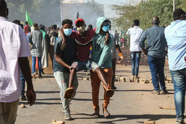 Security forces intervene in protesters during a protest demanding the Sovereignty Council, which is under military rule, be dissolved and the administration should be handed over to the civilians as soon as possible in Khartoum, Sudan on February 14, 2022.