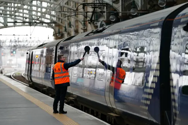 Train leaving Glasgow Central